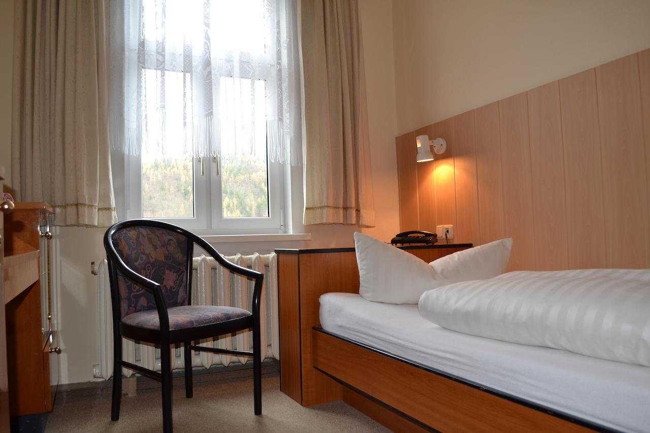 Hotel Weisser Hirsch Schwarzburg Номер фото